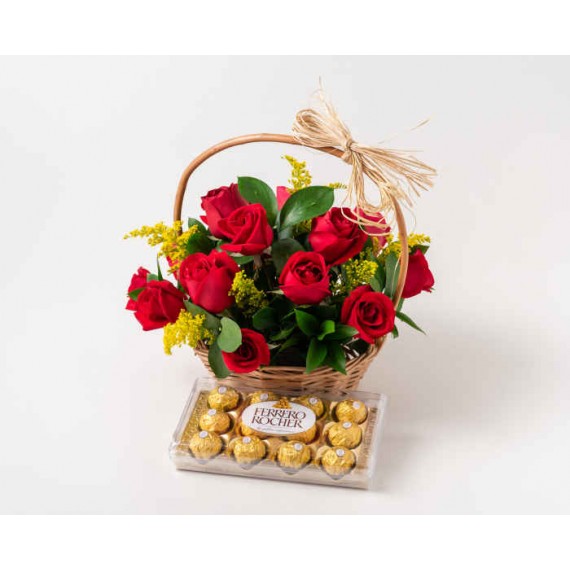 Cesta de flores com chocolates