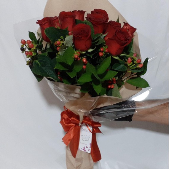 Buquê de 12 Rosas com Impérico
