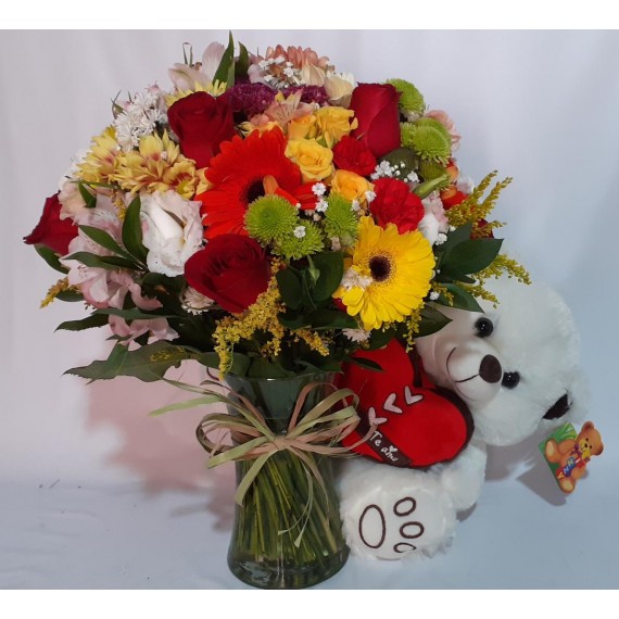 Arranjo Mediano de flores mista com rosas vermelhas e Urso